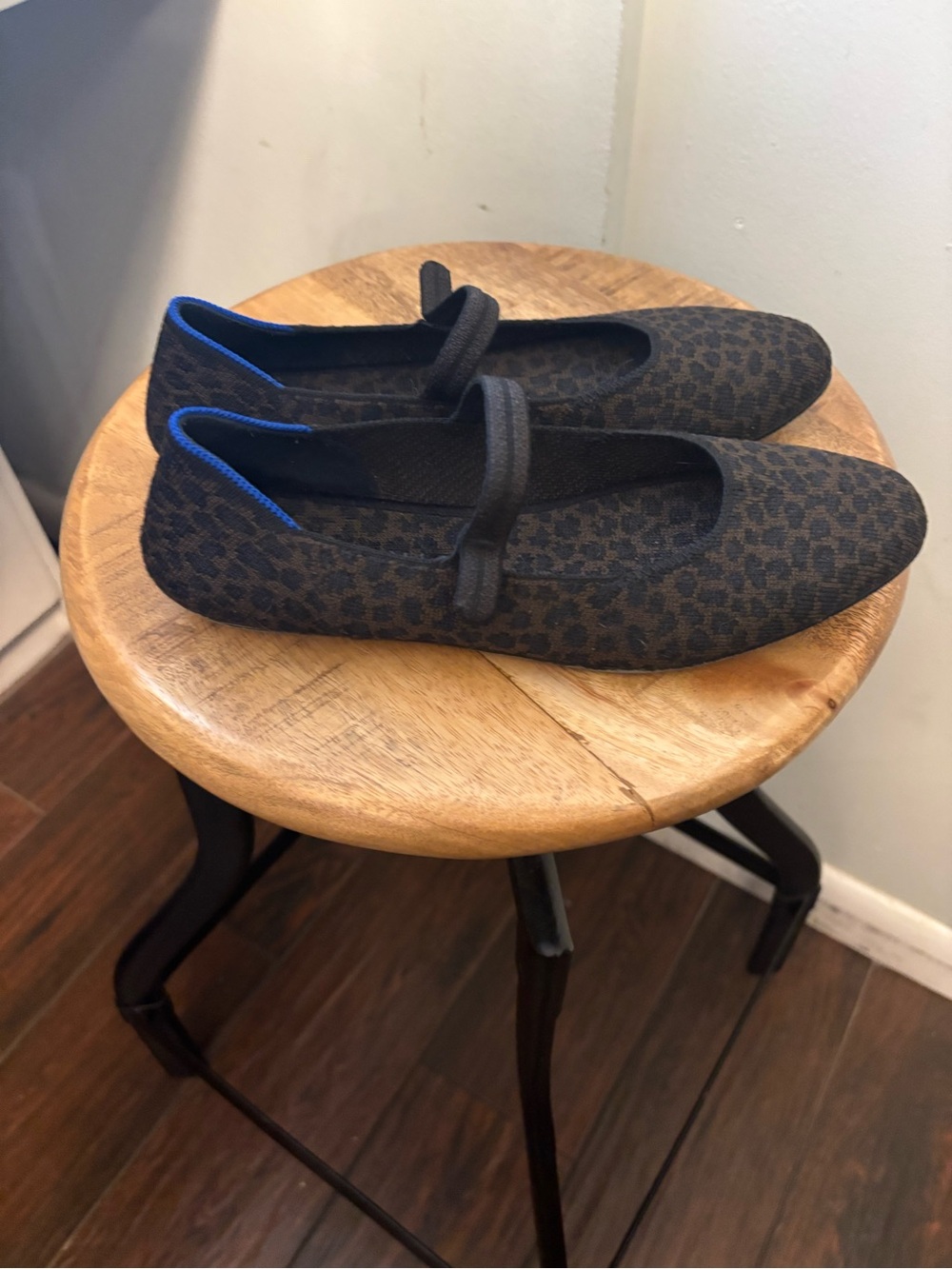 Women’s Rothys Brown Leopard-Print Ballet Flats with Mary Jane Strap 8w